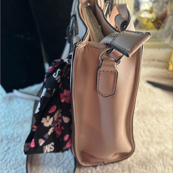 Steve Madden Convertible Crossbody with Scarf 🧣 color Light Pink - Picture 7 of 11